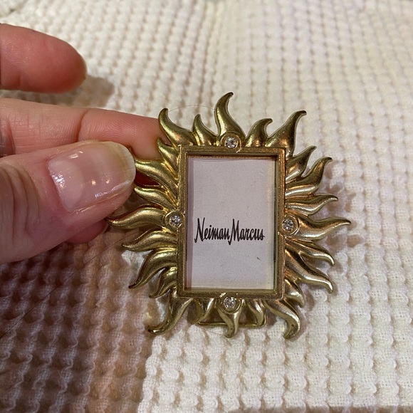 Neiman Marcus miniature picture frame. - Picture 4 of 7
